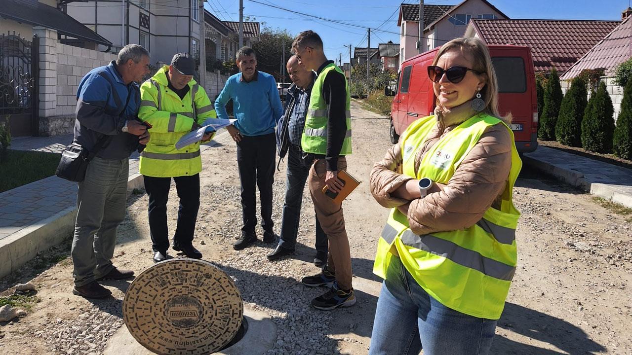 An infrastructure supervisor in Georgia oversees new construction projects through the Tetra Tech-led Georgia Local Governance Program